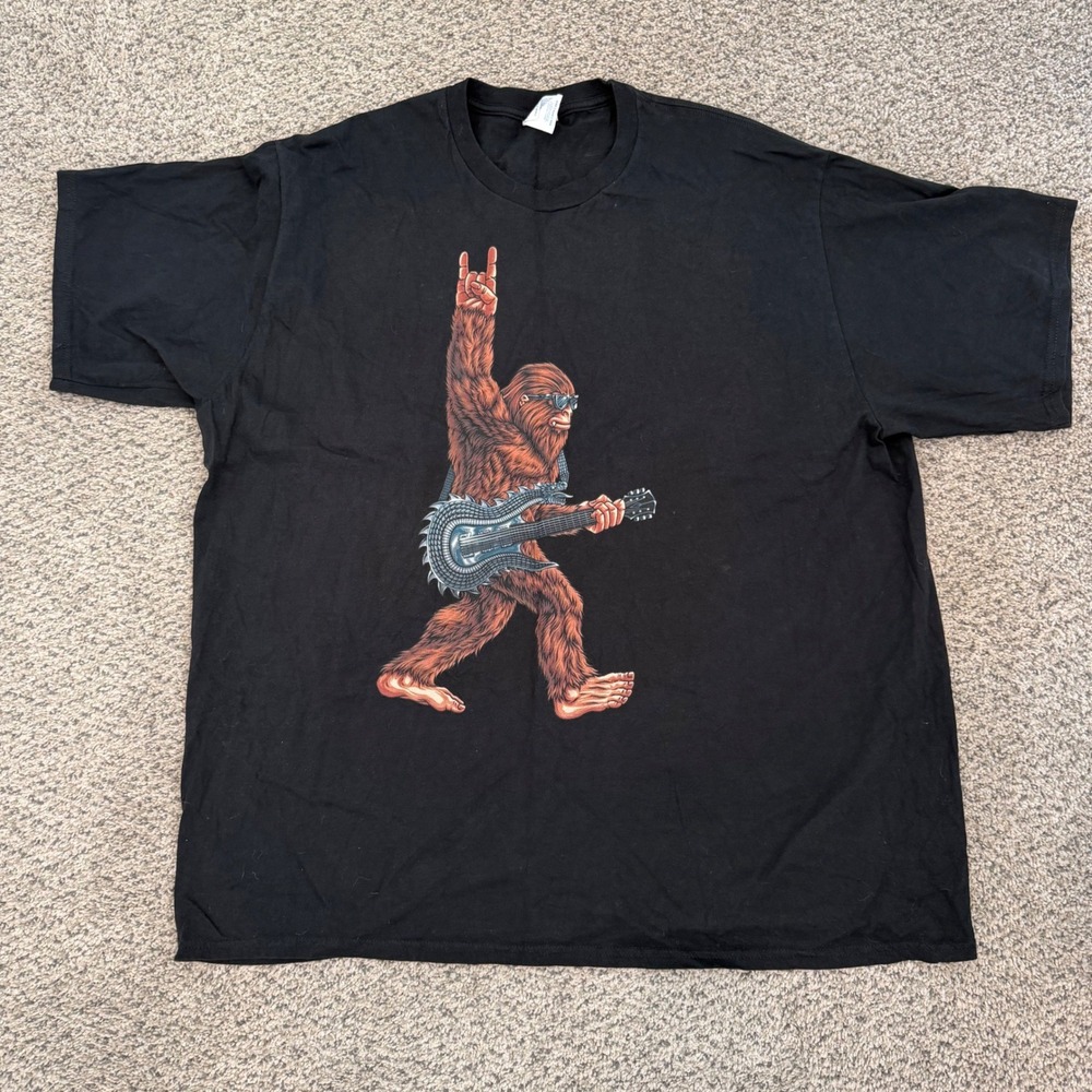 Port & Company Bigfoot Rocking Guitar Graphic T-Shirt Black Mens 2XL PC450